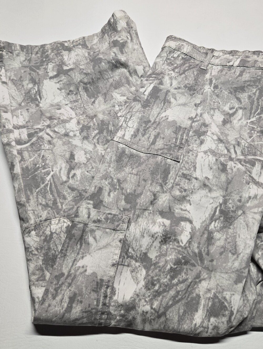 No Boundaries Wide Leg Cargo Pants XL (16-18) Womens Light Gray New with tags